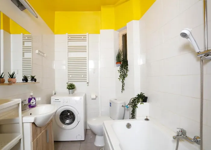 Lovely With 2 Bedrooms Appartement Boekarest